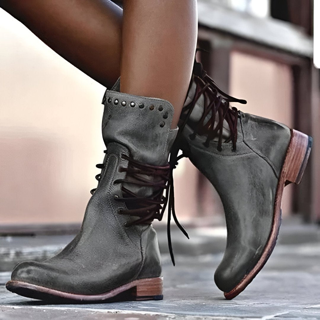 Annia - Leather Boots with Laces