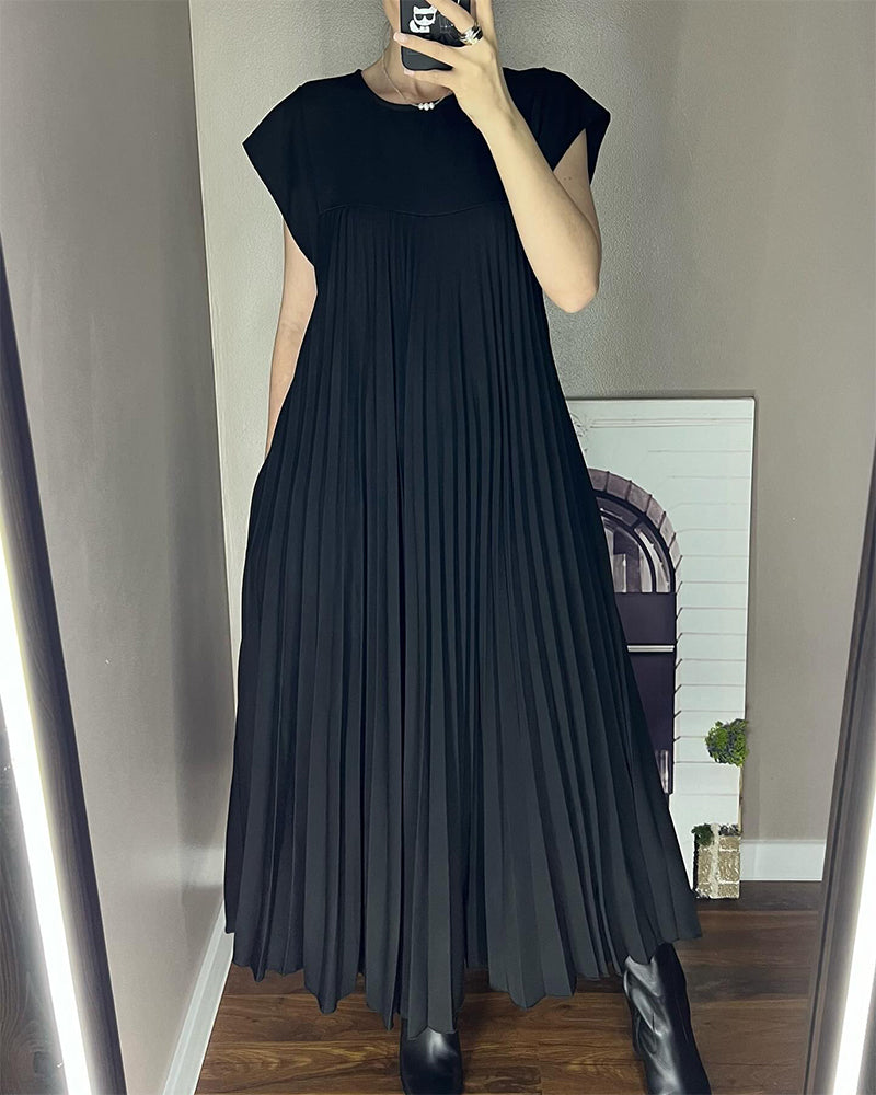 Terene - Pleated  Solid Color Dress